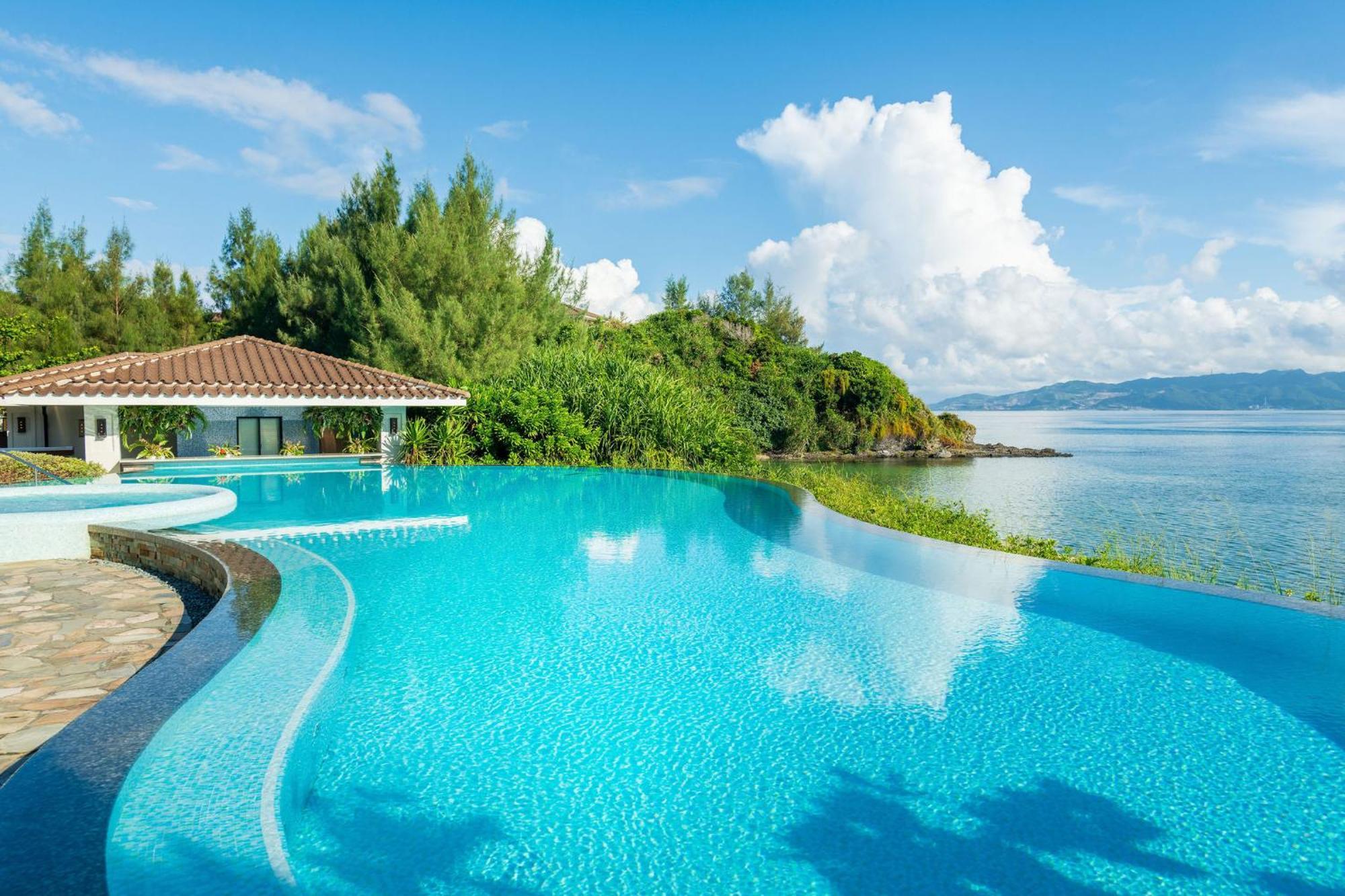 Hotel Halekulani Okinawa Onna Esterno foto