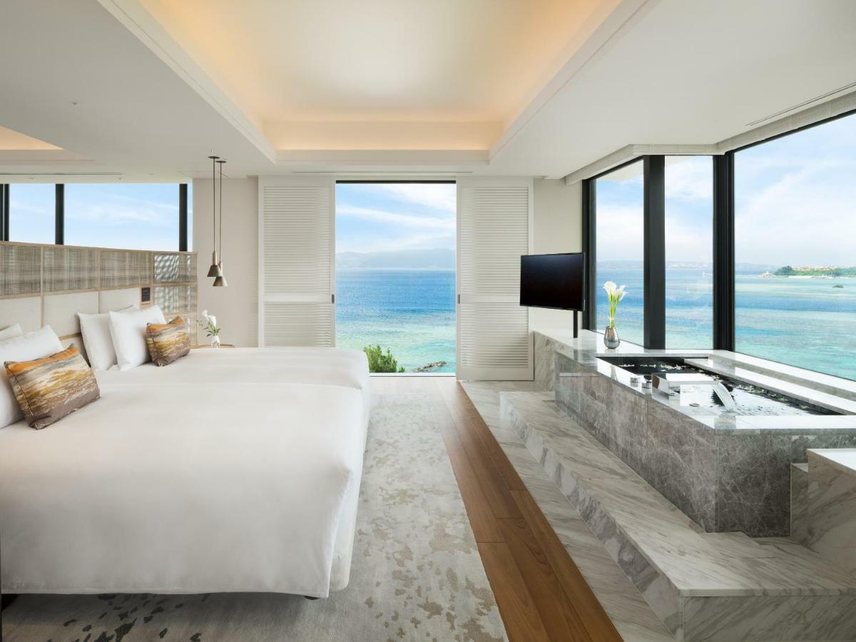 Hotel Halekulani Okinawa Onna Esterno foto
